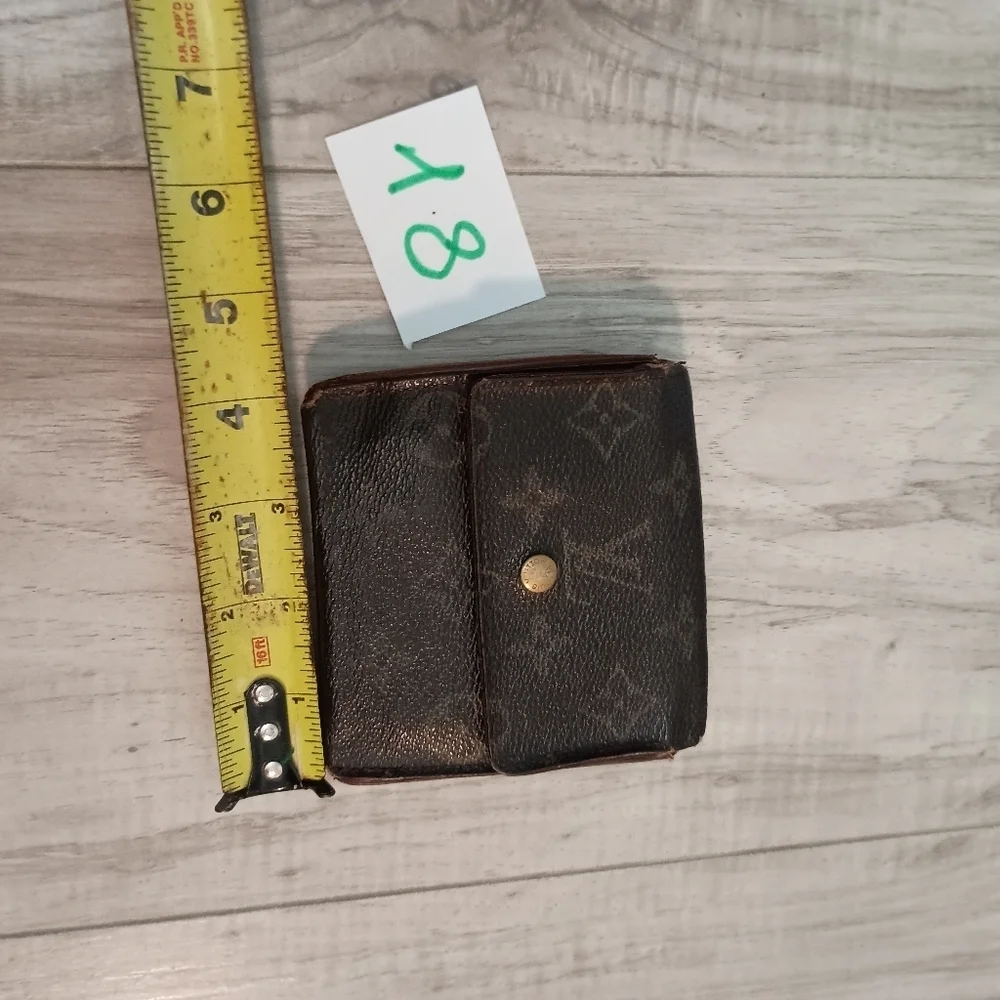 Authentic Louis Vuitton Monogram Elise Wallet